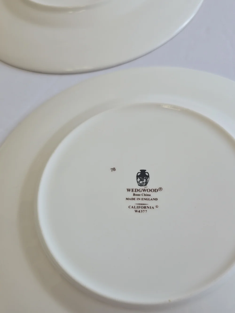 Wedgwood Set Of 4 California Bone China Salad Plates Ivory W4377 Made In England